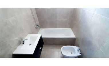 DEPARTAMENTO EN VENTA 2 AMB JARDIN AGUA BENAVIDEZ