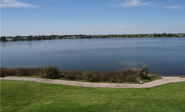 DEPARTAMENTO EN VENTA 2 AMB JARDIN AGUA BENAVIDEZ