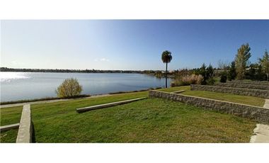 DEPARTAMENTO EN VENTA 2 AMB JARDIN AGUA BENAVIDEZ