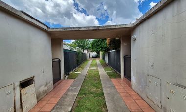 PH EN VENTA GONNET 2 DORMITORIOS