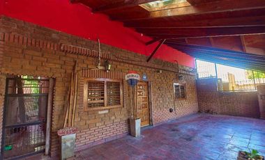 CASA EN VENTA FLORENCIO VARELA PARQUE PILETA