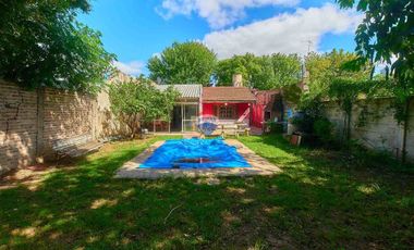 CASA EN VENTA FLORENCIO VARELA PARQUE PILETA