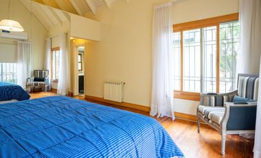 Casa premium 5 dormitorios  Avenida Puccio al 300