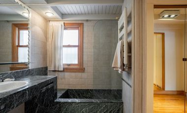 Casa premium 5 dormitorios  Avenida Puccio al 300