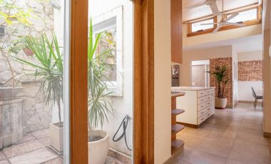 Casa premium 5 dormitorios  Avenida Puccio al 300