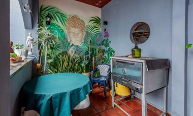 Casa 3 amb + Deptos + Local - V. Madero - PERMUTA