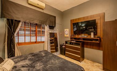 Casa 3 amb + Deptos + Local - V. Madero - PERMUTA