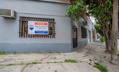 Casa 3 amb + Deptos + Local - V. Madero - PERMUTA