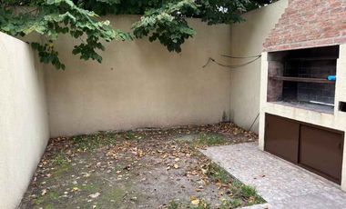 Duplex en alquiler en Merlo Sur