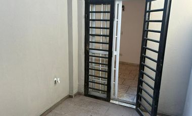 Departamento Tipo Casa en alquiler en Villa Dominico