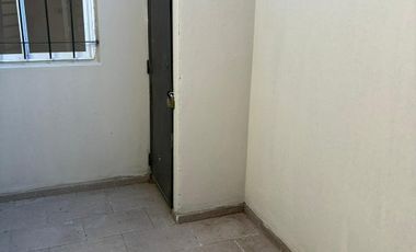 Departamento Tipo Casa en alquiler en Villa Dominico