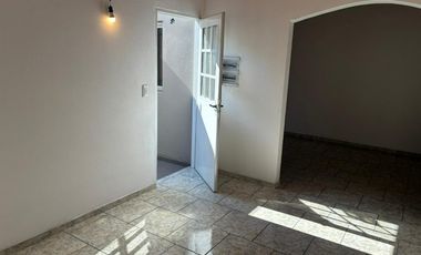 Departamento Tipo Casa en alquiler en Villa Dominico