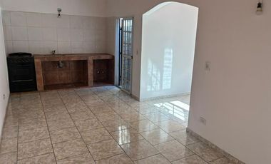 Departamento Tipo Casa en alquiler en Villa Dominico