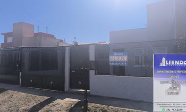 Casa en alquiler c/ cochera en Carrara