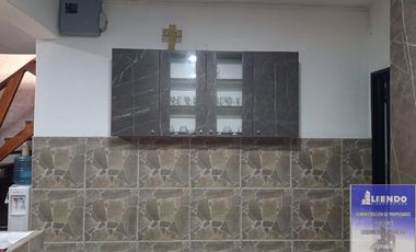 Casa en alquiler c/ cochera en Parque República
