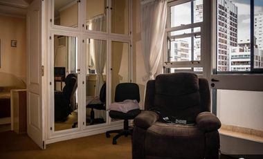 Departamento dúplex 6 ambientes con cochera en Belgrano, impecable apto crédito