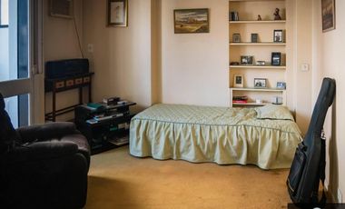 Departamento dúplex 6 ambientes con cochera en Belgrano, impecable apto crédito