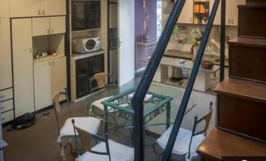 Departamento dúplex 6 ambientes con cochera en Belgrano, impecable apto crédito