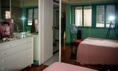 Departamento dúplex 6 ambientes con cochera en Belgrano, impecable apto crédito