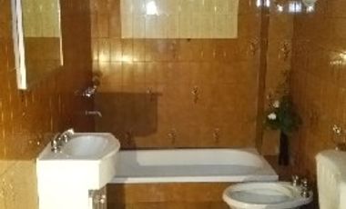 Departamento Tipo Casa en alquiler en Lanus Este