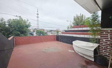 PH AV ROCA, DOS AMBIENTES CON TERRAZA. AVELLANEDA