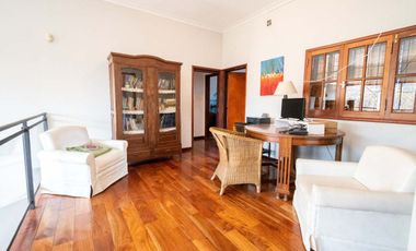 Casa Amplia y de Categoría en Venta en Guadalupe