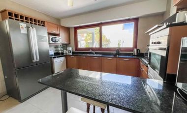 Casa Amplia y de Categoría en Venta en Guadalupe