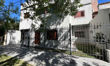 Casa Amplia y de Categoría en Venta en Guadalupe