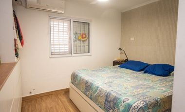 CASA DE 3 DORM. QUINCHO Y COCHERA EN VENTA