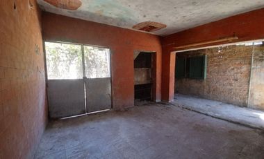 Venta casa interna a refaccionar o demoler.