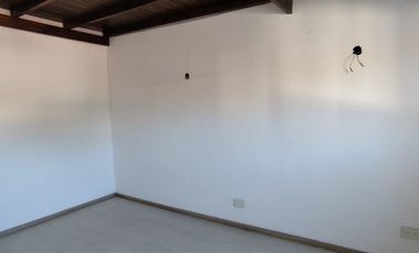 VENTA DÚPLEX 3 AMB - GARAJE - PATIO - HURLINGHAM