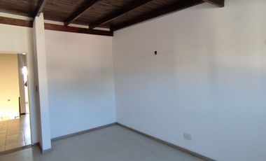 VENTA DÚPLEX 3 AMB - GARAJE - PATIO - HURLINGHAM