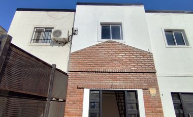 VENTA DÚPLEX 3 AMB - GARAJE - PATIO - HURLINGHAM