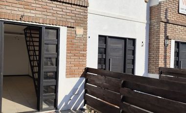 VENTA DÚPLEX 3 AMB - GARAJE - PATIO - HURLINGHAM