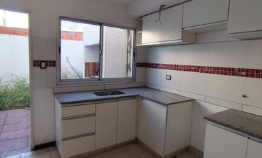 VENTA DÚPLEX 3 AMB - GARAJE - PATIO - HURLINGHAM