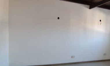 VENTA DÚPLEX 3 AMB - GARAJE - PATIO - HURLINGHAM