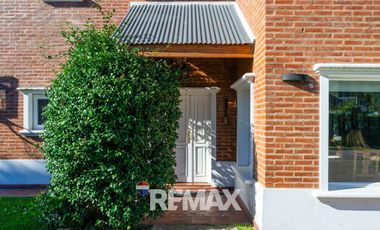 CASA EN VENTA CAÑUELAS 5 AMBIENTES APTA CREDITO