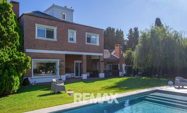 CASA EN VENTA CAÑUELAS 5 AMBIENTES APTA CREDITO