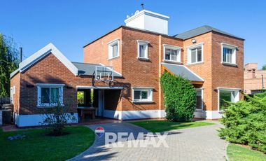 CASA EN VENTA CAÑUELAS 5 AMBIENTES APTA CREDITO