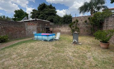 Casa para dos familias en Morón Sur