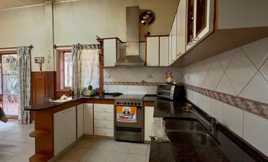 Casa para dos familias en Morón Sur