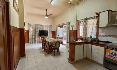 Casa para dos familias en Morón Sur