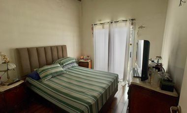 Casa para dos familias en Morón Sur