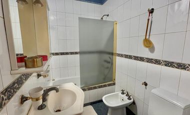 Casa para dos familias en Morón Sur