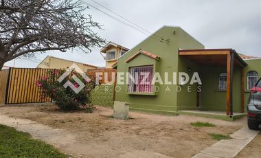 Casa en Arriendo en Calle paralela a JJPerez