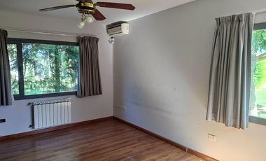 Chacras de la Reserva - Casa en venta de 4 dormitorios sobre lote de 2.000 m2