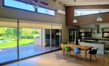 Chacras de la Reserva - Casa en venta de 4 dormitorios sobre lote de 2.000 m2