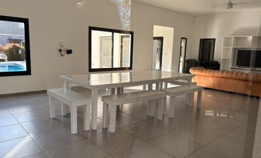 Departamento en venta 3 ambientes con jardin - Cañada village III