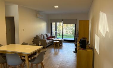 Departamento en venta 3 ambientes con jardin - Cañada village III