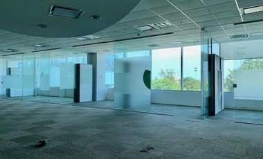 Oficina en Olivos Centro Empresarial Urbana
